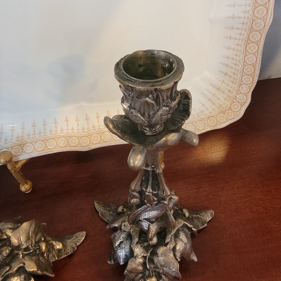 Art Nouveau Floral Vine Antique Bronze Spelter Candlesticks - Picture 6 of 9